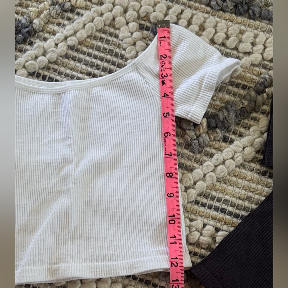 By Together Bundle of Ribbed Cropped Tops - Picture 6 of 10